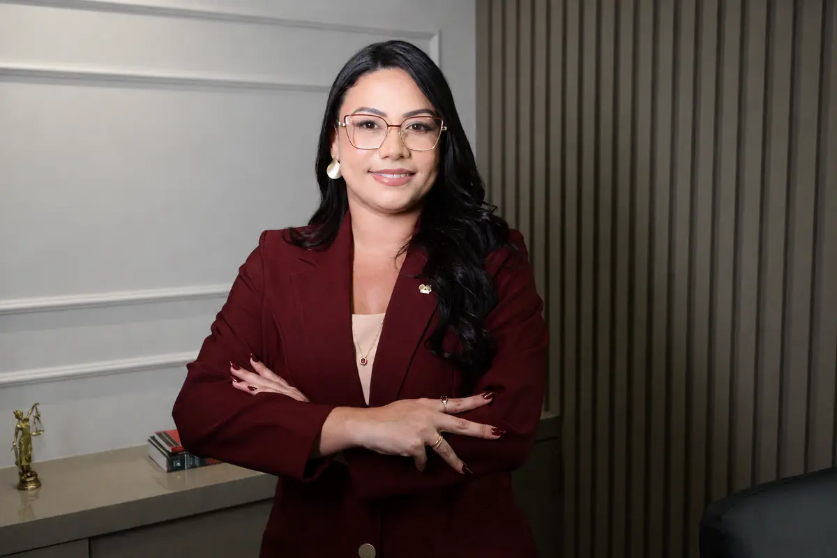 Dra. Gessica Maia Dantas em seu escritório